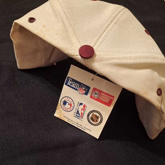 Deadstock Superbowl XXX hat.  Logo 7 brand.  Great condition - Picture 3 of 9